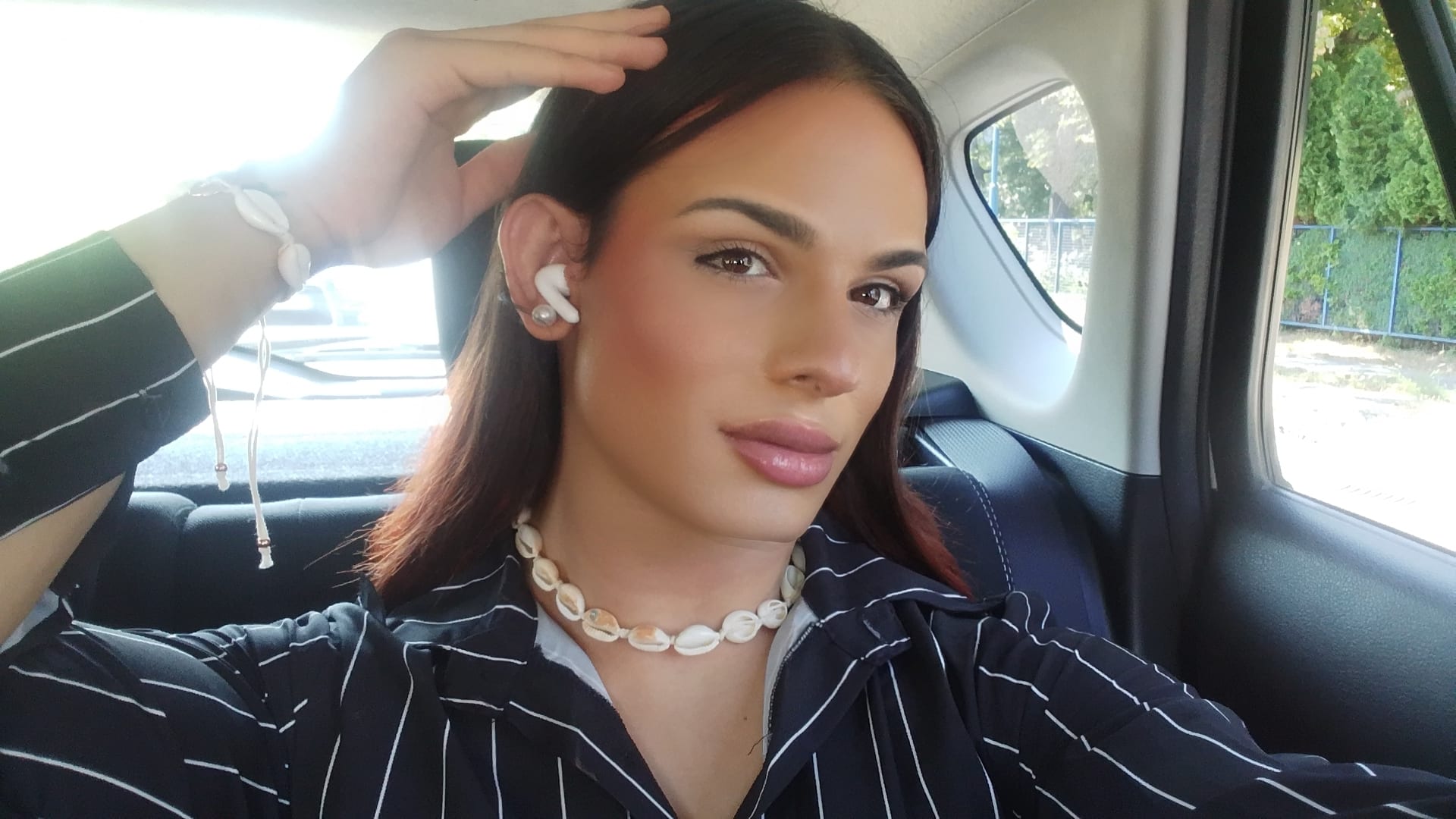 Andjela sexy i atraktivna