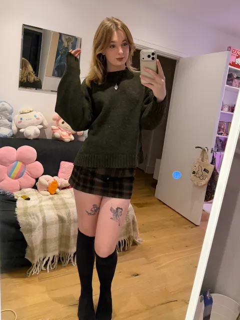 Tiny British girly anyone?